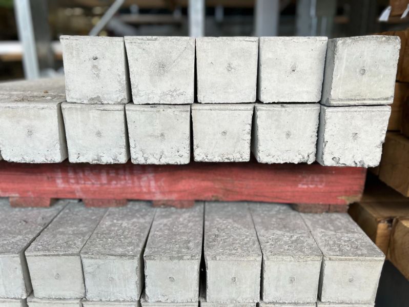 Melbourne Restump team preparing concrete blocks to restump in Boronia